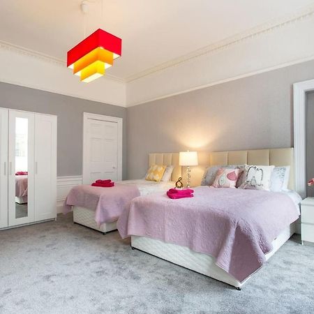 Stunning 2-Bed Apartment In Central אדינבורו מראה חיצוני תמונה