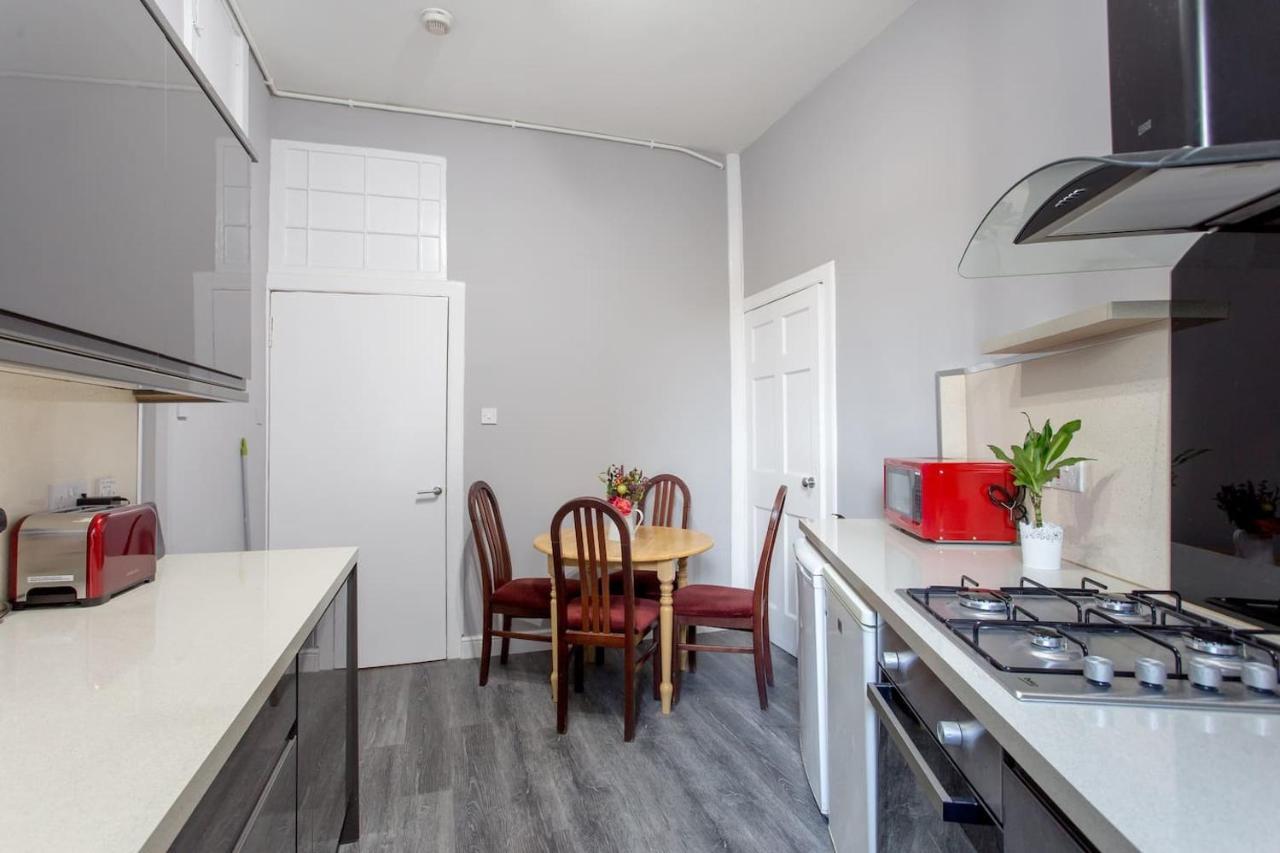 Stunning 2-Bed Apartment In Central אדינבורו מראה חיצוני תמונה