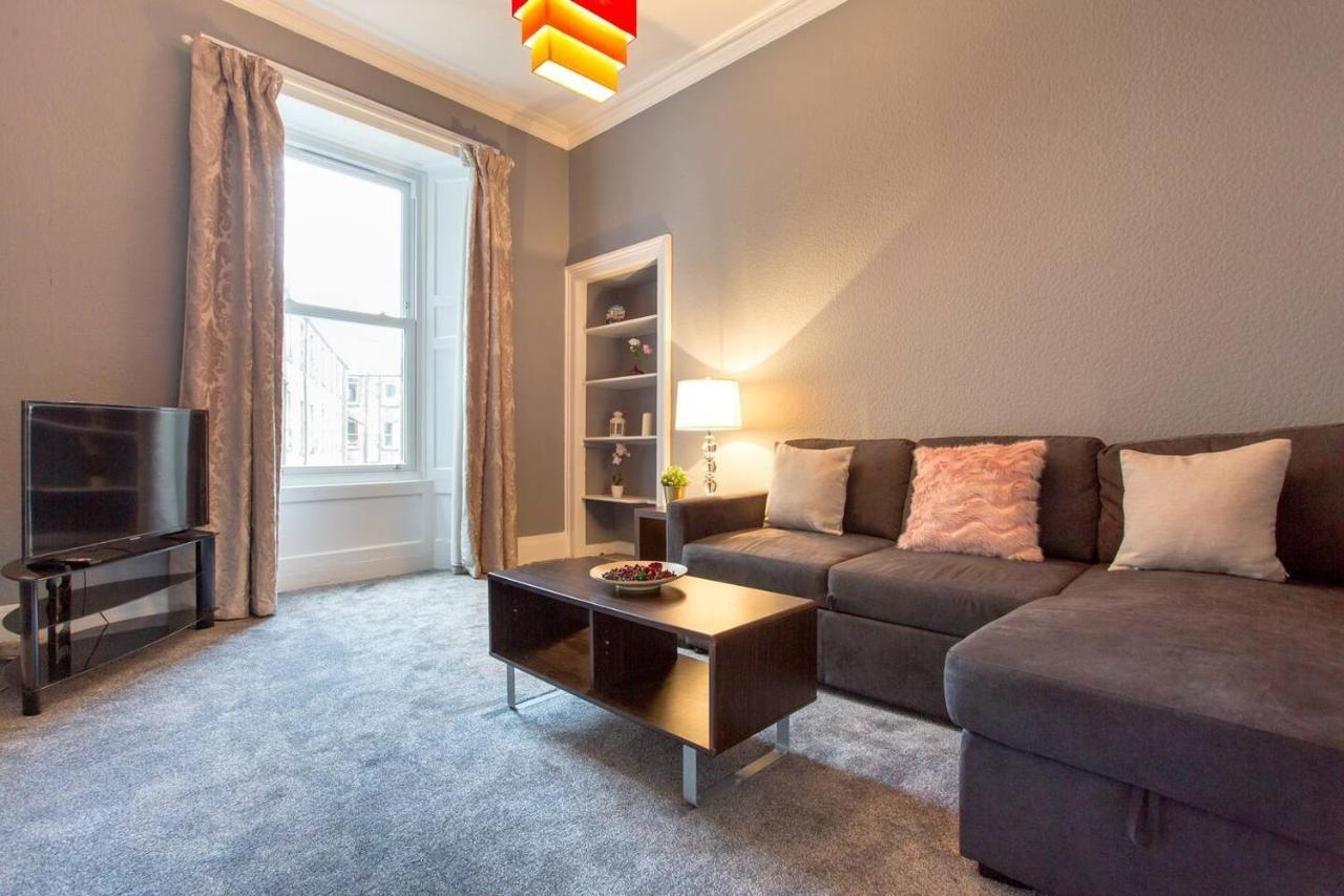 Stunning 2-Bed Apartment In Central אדינבורו מראה חיצוני תמונה