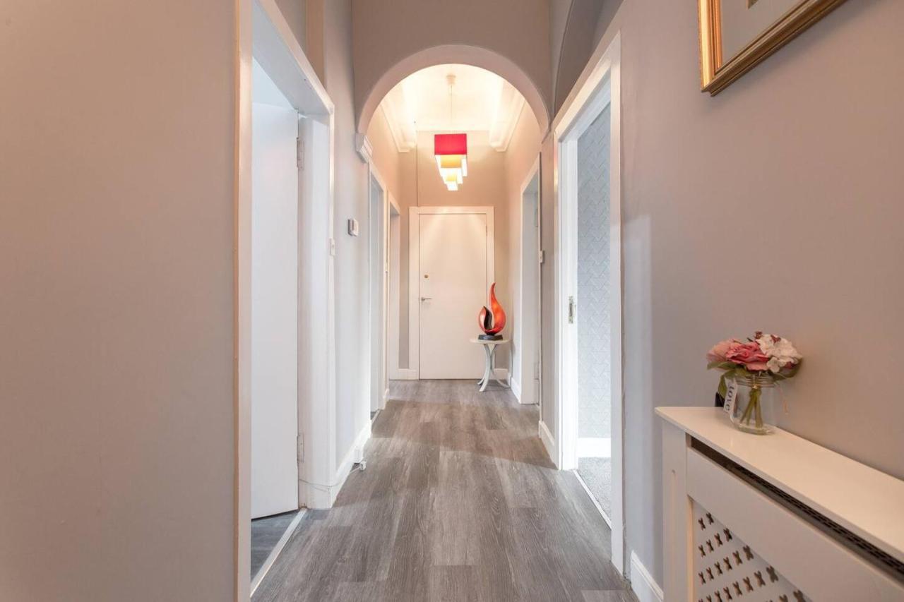 Stunning 2-Bed Apartment In Central אדינבורו מראה חיצוני תמונה