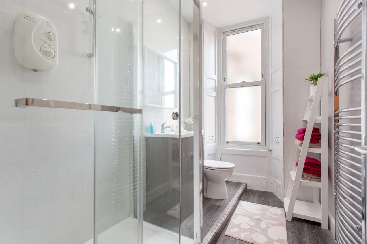 Stunning 2-Bed Apartment In Central אדינבורו מראה חיצוני תמונה